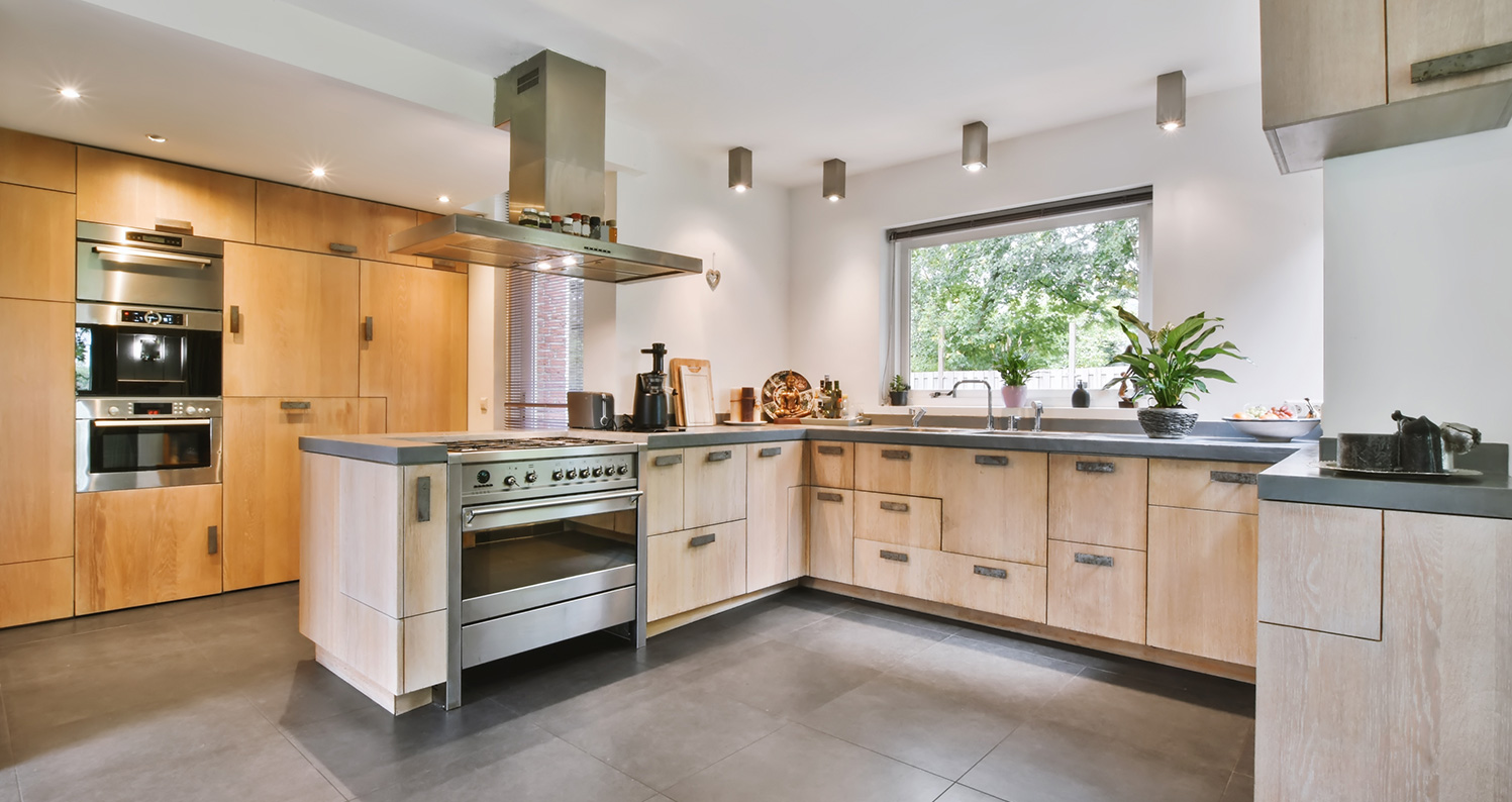 Image of a kitchen and appliances.